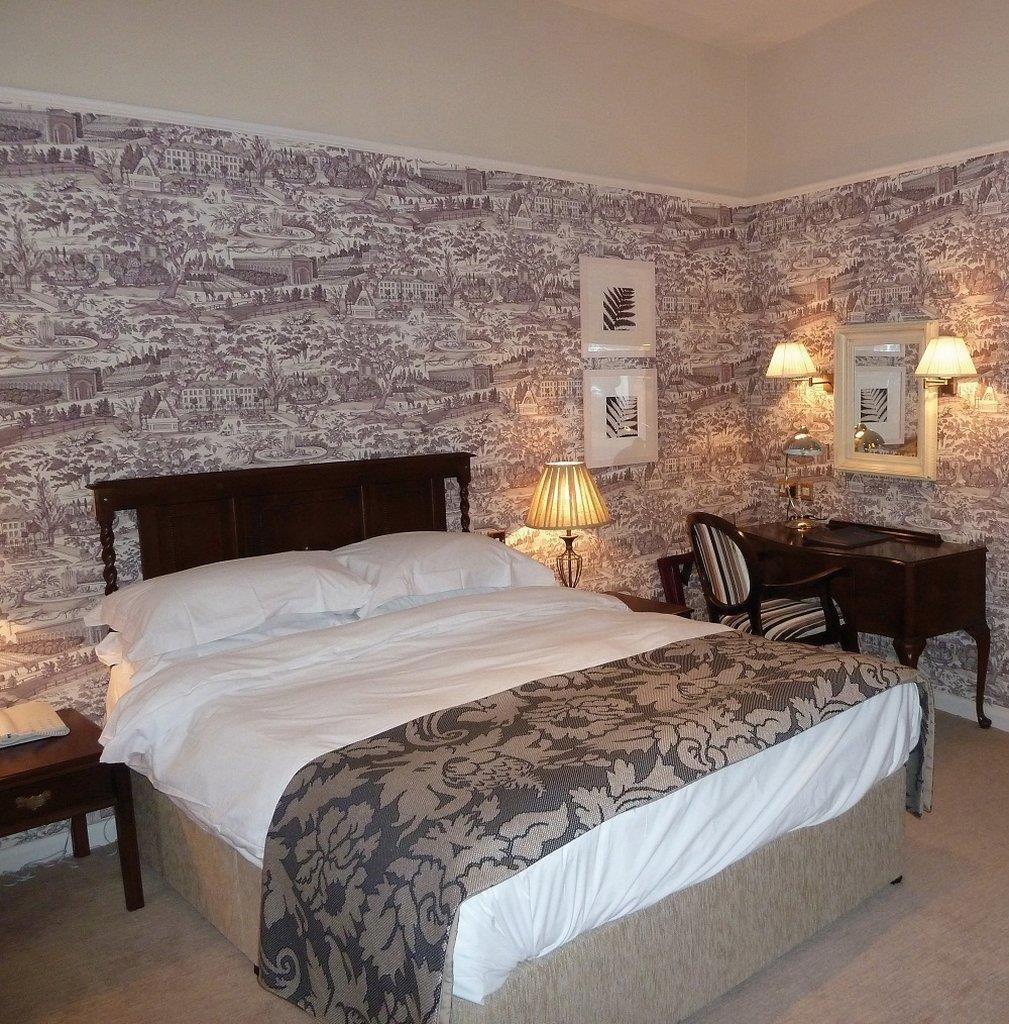 The Fleece At Cirencester Rom bilde A bedroom at the hotel