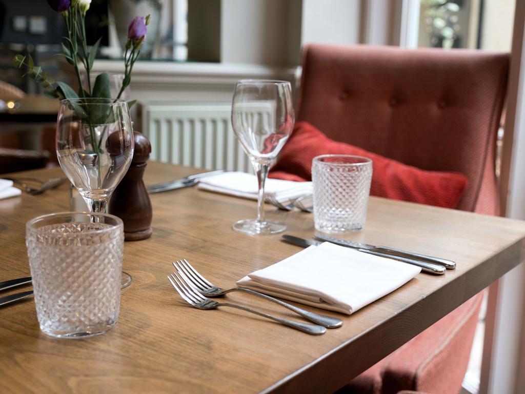 The Fleece At Cirencester Eksteriør bilde The restaurant at The Old parsonage